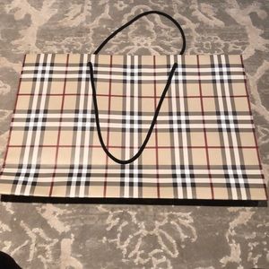 Burberry shopping bag